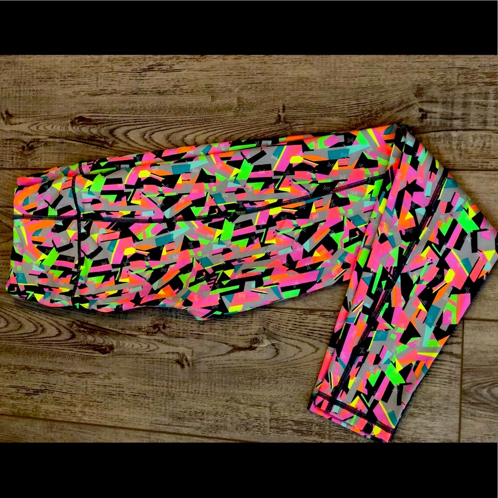 VSX knockout glow in dark legging Medium